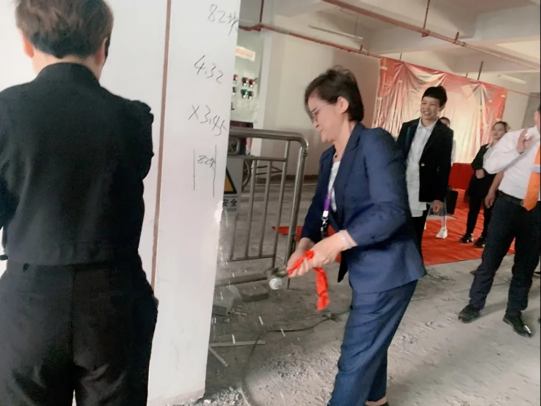 杭州裝修公司銘品裝飾再創(chuàng)新章，建德分公司開(kāi)工典禮隆重舉行